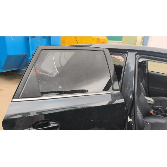 Luna Trasera Derecha para Toyota Auris (_E18_)