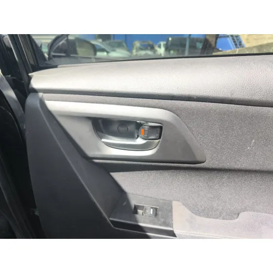 Maneta Interior Trasera Derecha para Toyota Auris (_E18_)