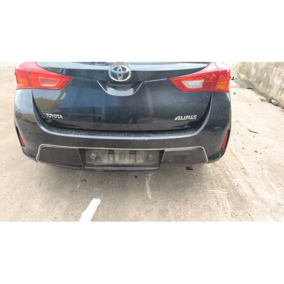 Paragolpes Trasero para Toyota Auris (_E18_)