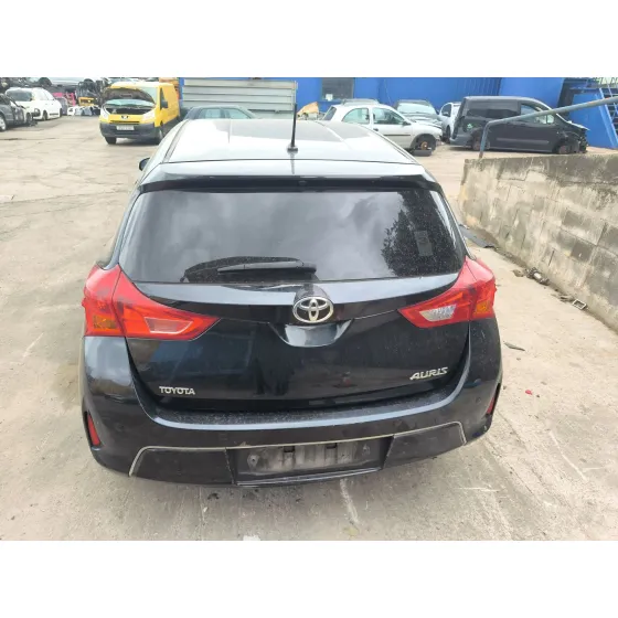 Porton Trasero para Toyota Auris (_E18_)