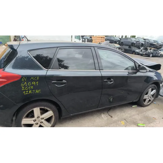 Puerta Trasera Derecha para Toyota Auris (_E18_)