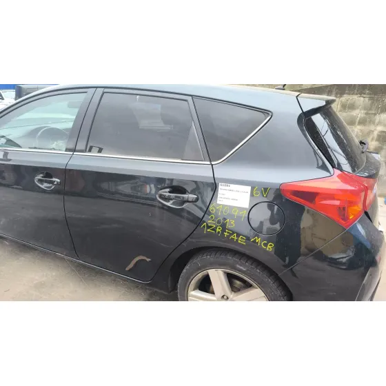 Puerta Trasera Izquierda para Toyota Auris (_E18_)