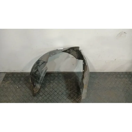Plastico Paso Rueda Delantero Izquierdo para Audi A4 B5 Avant (8D5)