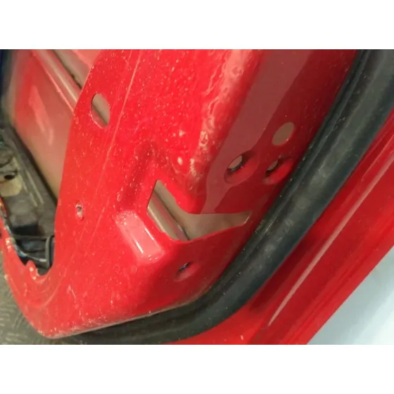 Puerta Delantera Derecha para Ford Fiesta (Ccn)