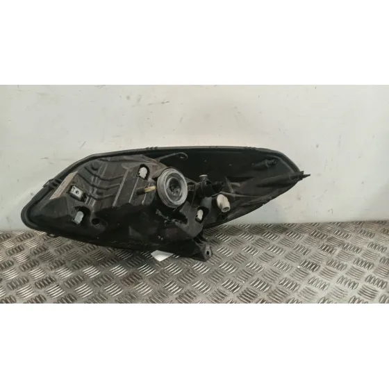 Faro Derecho para Dacia Sandero (Bs_)