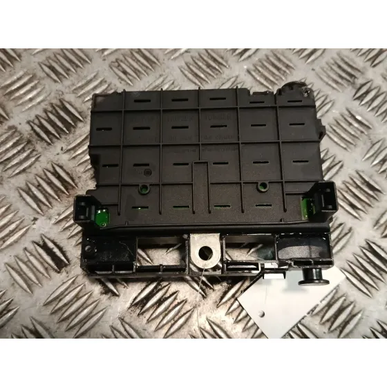 Caja Fusibles para Peugeot 307 Break (3E)