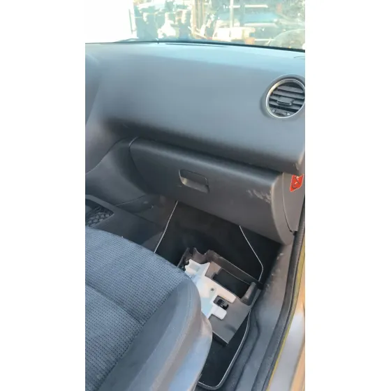 Guantera para Peugeot 3008 I Monospace (0U_)