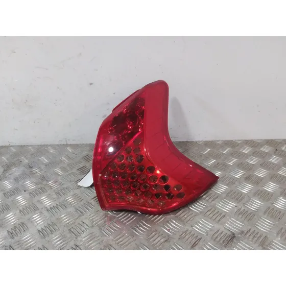Piloto Trasero Derecho para Peugeot 3008 I Monospace (0U_)