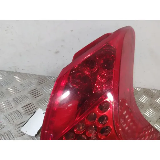 Piloto Trasero Derecho para Peugeot 3008 I Monospace (0U_)