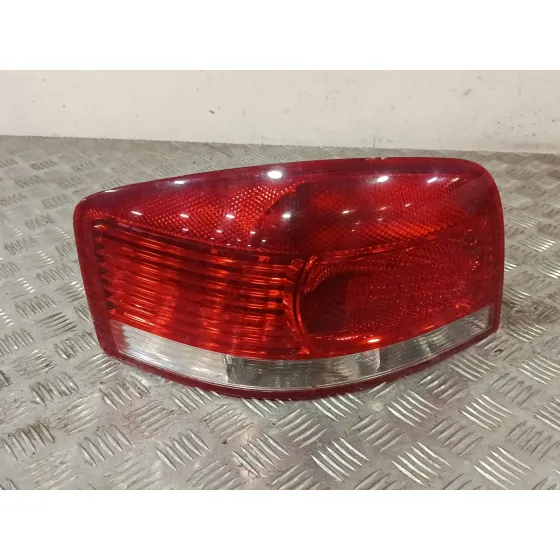 Piloto Trasero Izquierdo para Audi A3 (8P1)