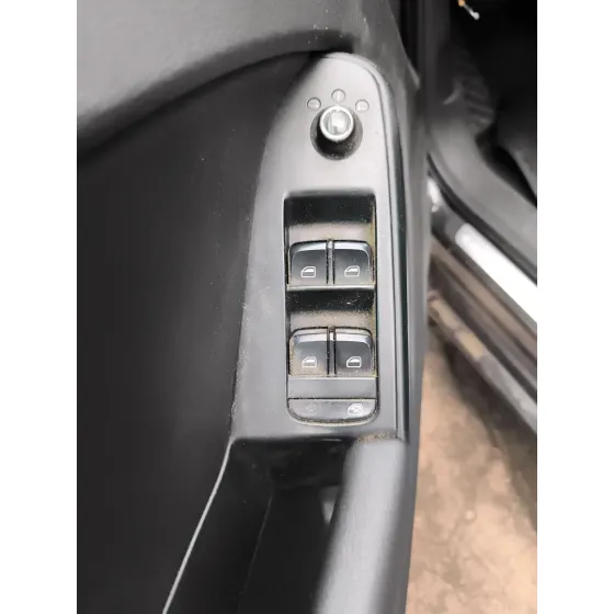 Mando Elevalunas Delantero Izquierdo para Audi A4 B8 (8K2)