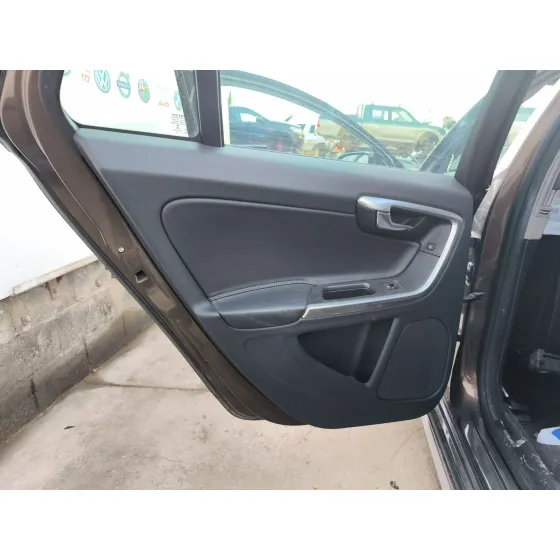 Elevalunas Trasero Izquierdo para Volvo V60 I Cross Country (157)