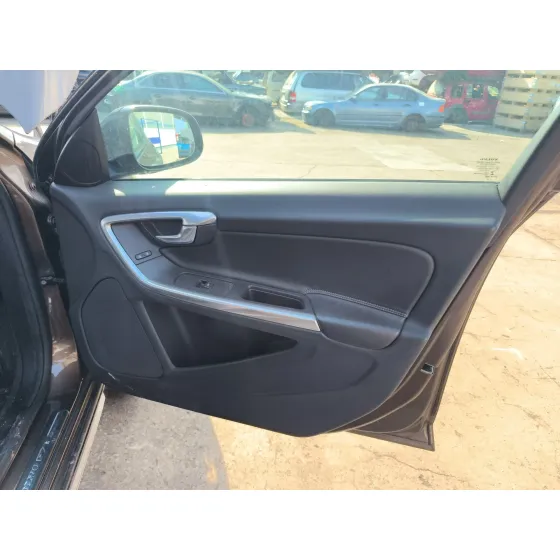 Guarnecido Puerta Delantera Derecha para Volvo V60 I Cross Country (157)