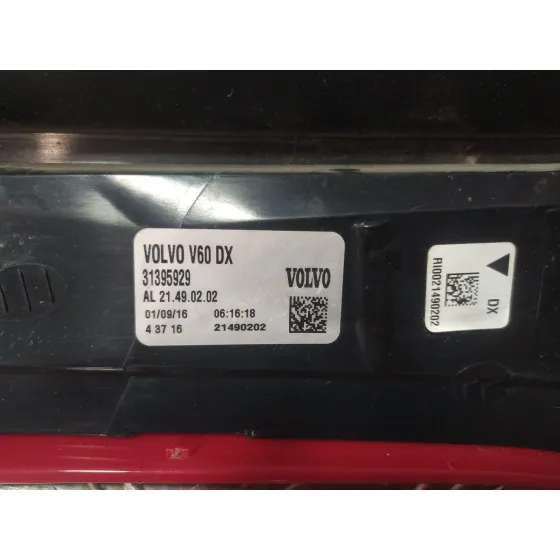 Piloto Trasero Derecho para Volvo V60 I Cross Country (157)