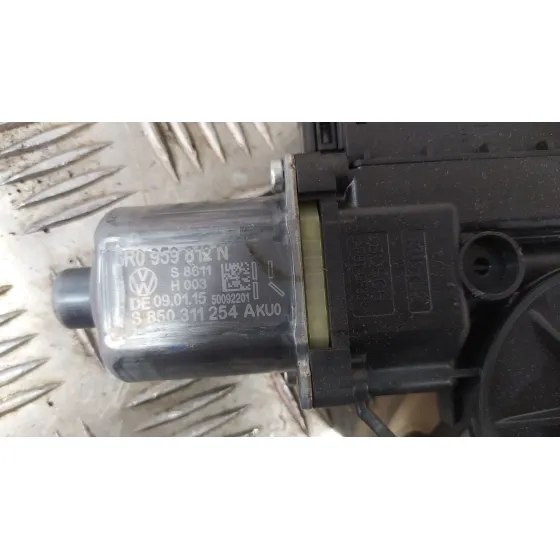 Elevalunas Trasero Derecho para Volkswagen Polo V (6R1, 6C1)