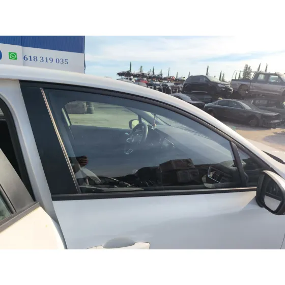 Luna Delantera Derecha para Renault Clio V (B7_)