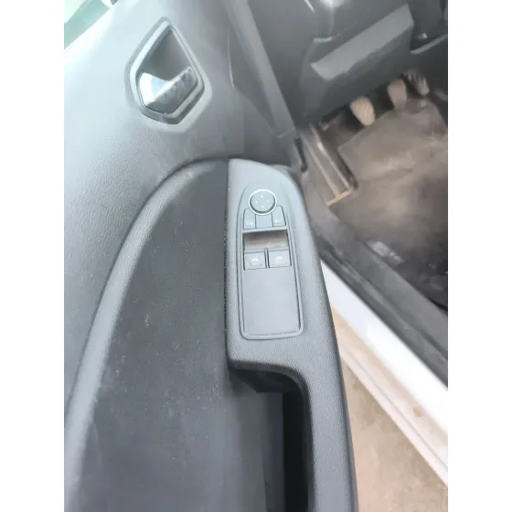 Mando Elevalunas Delantero Izquierdo para Renault Clio V (B7_)