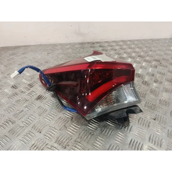 Piloto Trasero Izquierdo para Toyota Auris (_E18_)