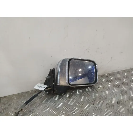 Retrovisor Derecho para Nissan Pick Up (D22)