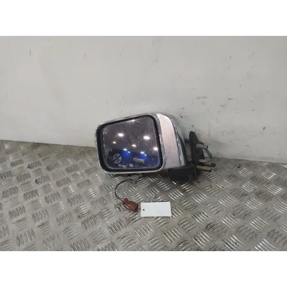 Retrovisor Izquierdo para Nissan Pick Up (D22)