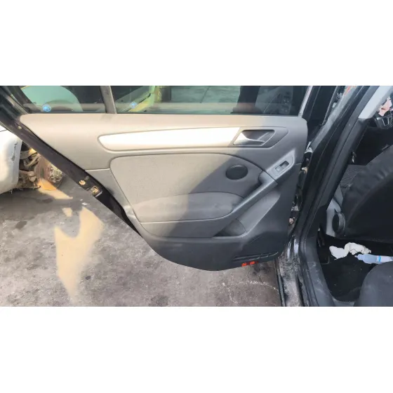 Guarnecido Puerta Trasera Izquierda para Volkswagen Golf Vi (5K1)