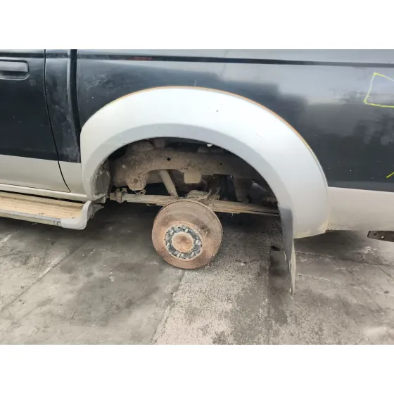 Aletin Trasero Izquierdo para Nissan Pick Up (D22)