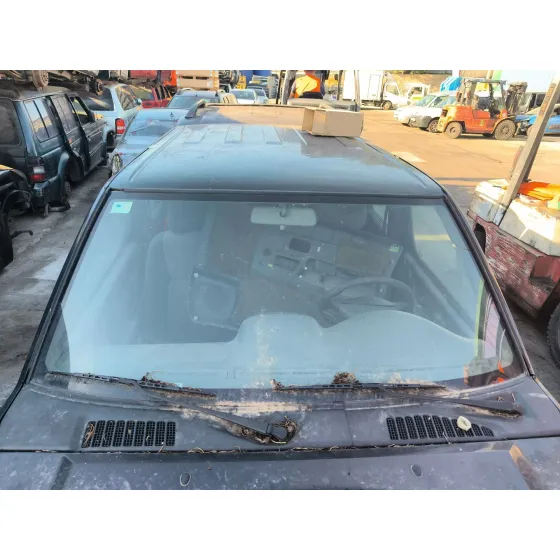 Brazo Limpia Delantero Izquierdo para Nissan Pick Up (D22)