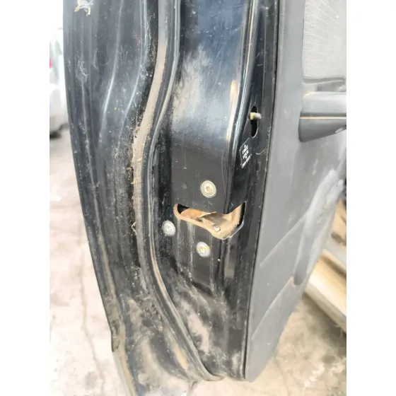 Cerradura Puerta Trasera Izquierda para Nissan Pick Up (D22)