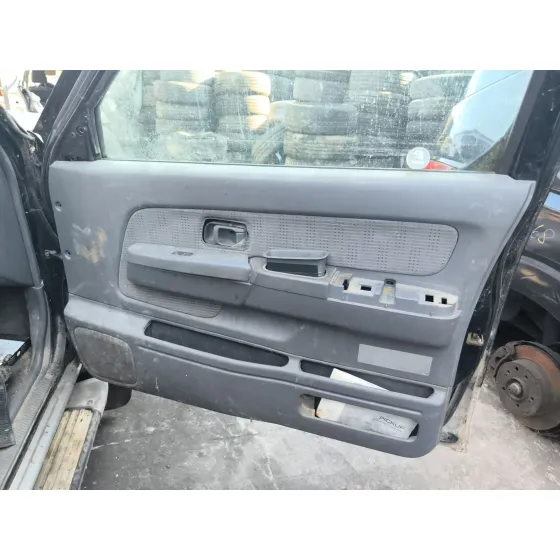 Elevalunas Delantero Derecho para Nissan Pick Up (D22)
