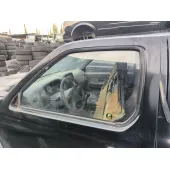 Luna Delantera Izquierda para Nissan Pick Up (D22)