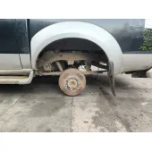 Paso De Rueda Trasero Izquierdo para Nissan Pick Up (D22)