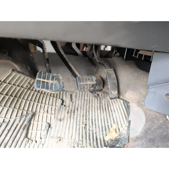 Pedal Embrague para Nissan Pick Up (D22)