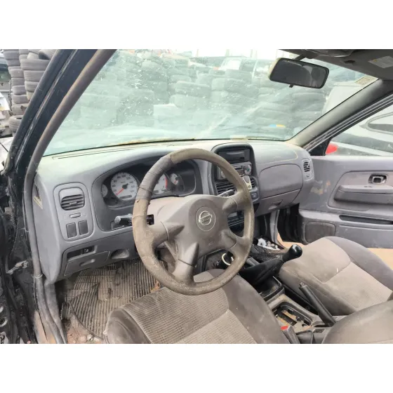 Salpicadero para Nissan Pick Up (D22)