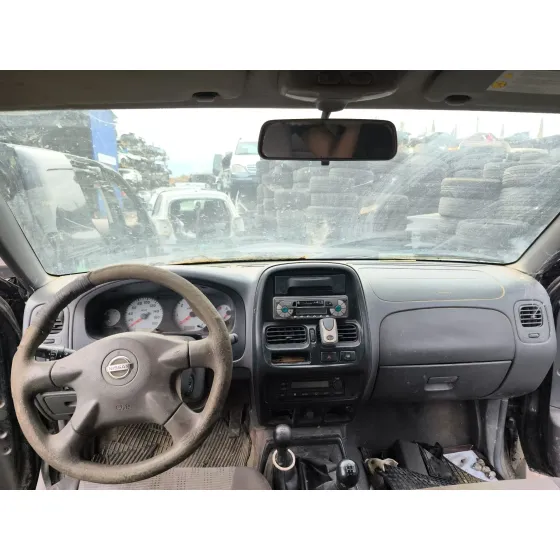 Salpicadero para Nissan Pick Up (D22)