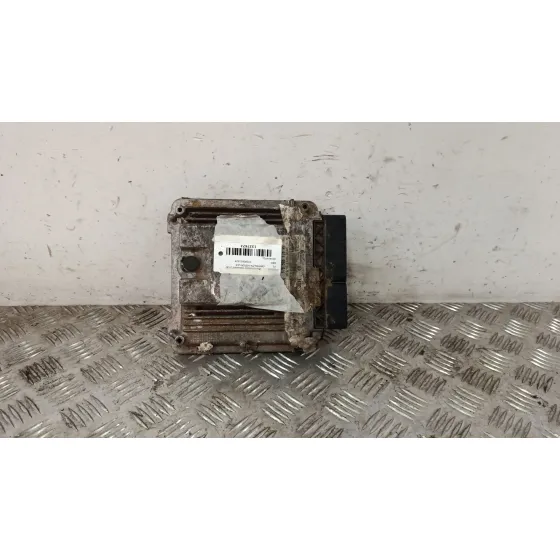 Centralita Motor Uce para Volkswagen Touareg (7L6)