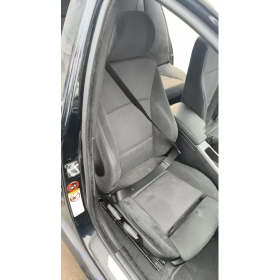 Enganche Cinturon Delantero Derecho para Bmw 3 (E90)
