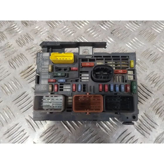 Caja Fusibles para Citroën Berlingo Multispace (B9)
