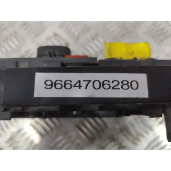 Caja Fusibles para Citroën Berlingo Multispace (B9)