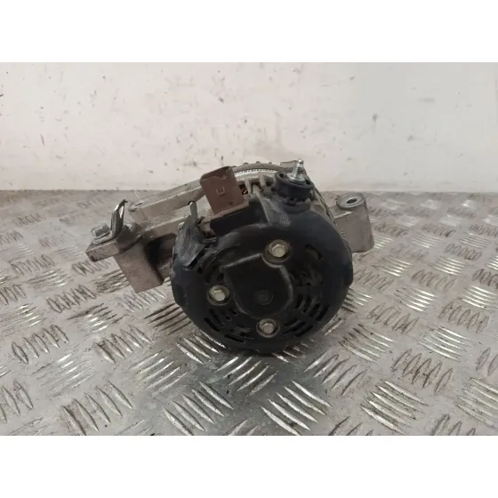 Alternador para Toyota Auris (_E18_)