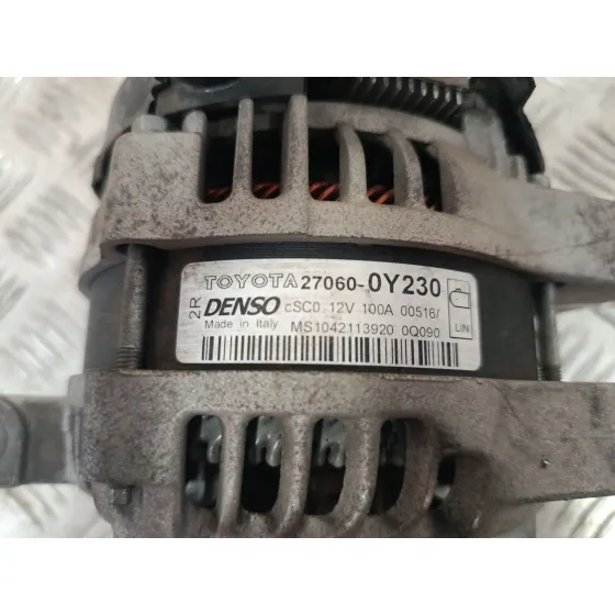 Alternador para Toyota Auris (_E18_)