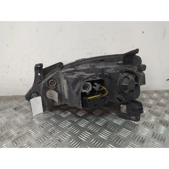 Faro Derecho para Opel Corsa C (X01)