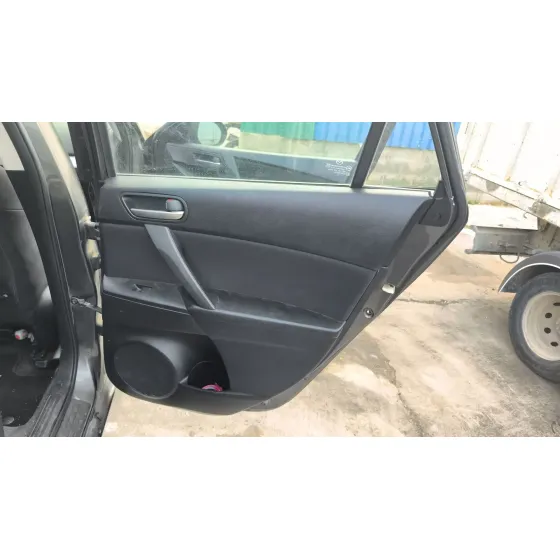 Guarnecido Puerta Trasera Derecha para Mazda 3 (Bl)