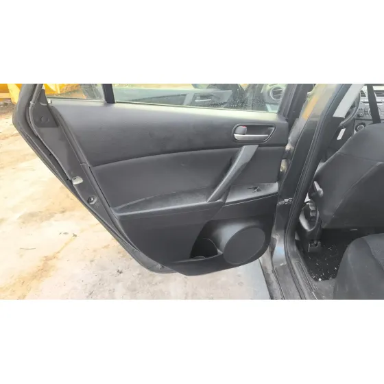 Guarnecido Puerta Trasera Izquierda para Mazda 3 (Bl)