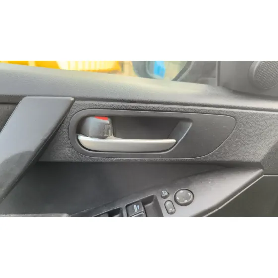 Maneta Interior Delantera Izquierda para Mazda 3 (Bl)