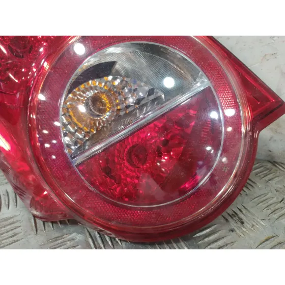 Piloto Trasero Izquierdo para Chevrolet Aveo / Kalos Hatchback (T250, T255)