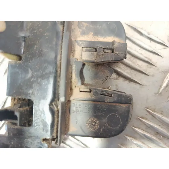 Cerradura Maletero / Porton para Toyota Auris (_E18_)