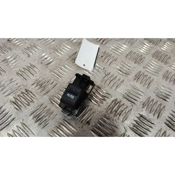 Mando Elevalunas Trasero Derecho para Toyota Auris (_E18_)