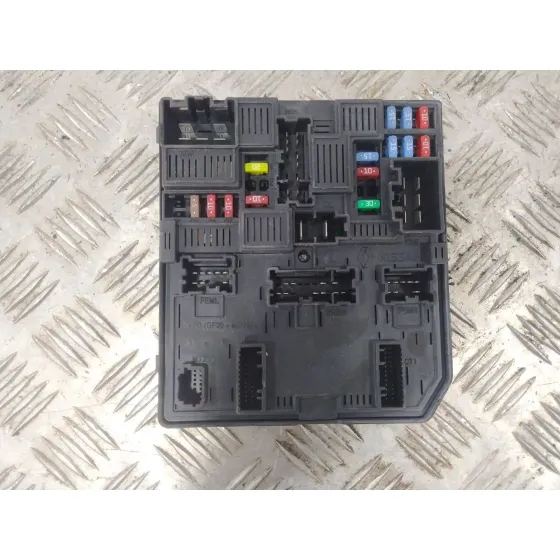 Caja Reles / Fusibles para Nissan Qashqai Ii (J11, J11_)