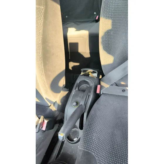 Enganche Cinturon Delantero Izquierdo para Citroën C4 I (Lc_)