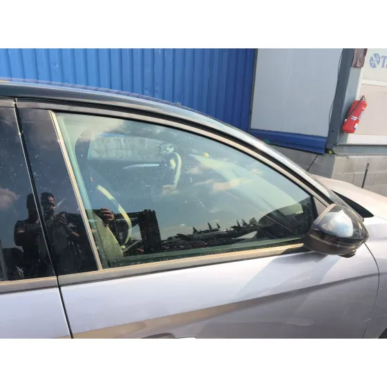 Luna Delantera Derecha para Opel Corsa F (P2Jo)